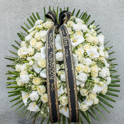 Wieniec pogrzebowy "Kremowe kwiaty"